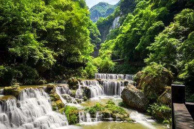 三峡大瀑布