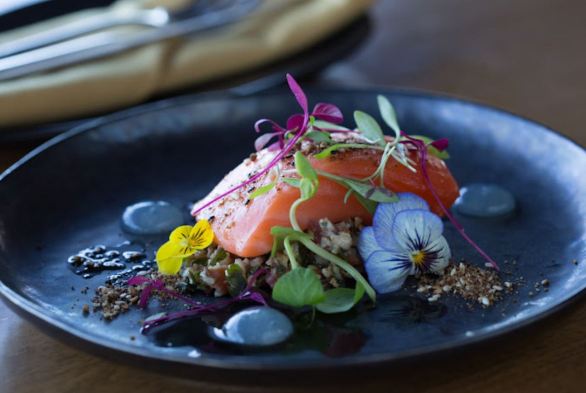 The Point Bar & Grill餐厅图片