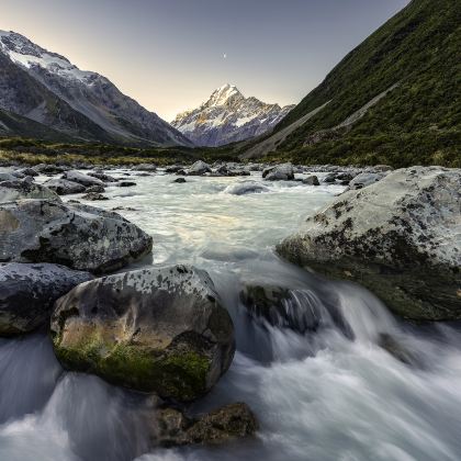 新西兰南岛+皇后镇+特卡波湖+凯库拉+奥玛鲁9日8晚私家团