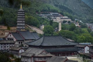 山西海拔最高的山,一般气温不超过26度,华北真正的避暑胜地