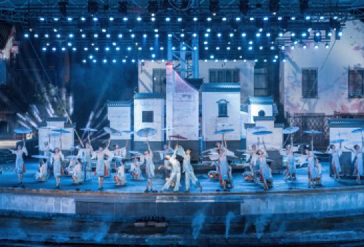 苏州周庄+周庄沈厅+双桥一日游【夜游古镇  中午出发】【纯玩无购物 专职专线导游管家式服务 全程舒适旅游大巴！】