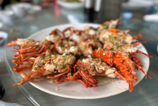 疍家渔排海鲜餐厅