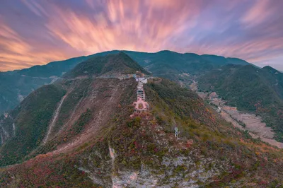 三峡云巅神女天路景区