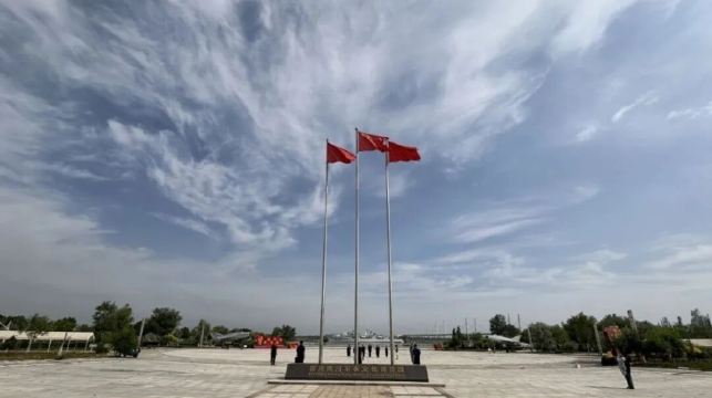 银川黄河军事文化博览园-和平广场