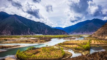 Niyang River Scenic Belt