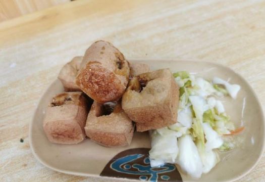蚵仔大肠面线臭豆腐