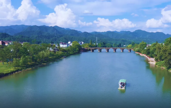 横江山水竹筏