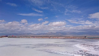 如何玩转茶卡盐湖