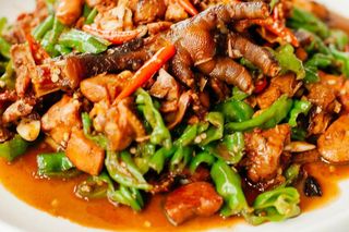 最新旅游攻略带娃情侣自驾游旅游出差枣庄台儿庄古城经典辣子鸡