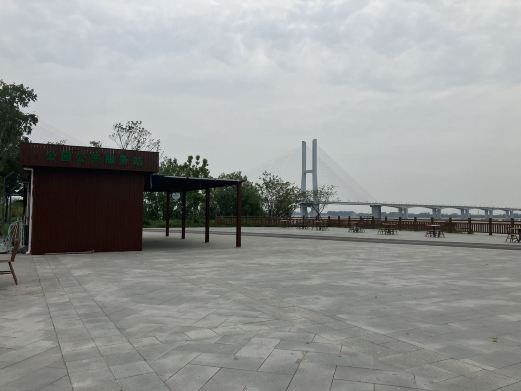 临江仙滨江公园