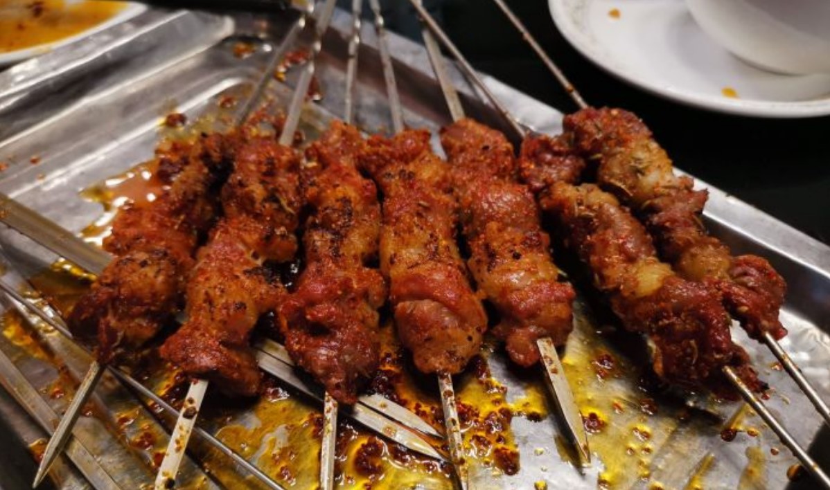 顶呱呱东北烧烤店(长安路店)