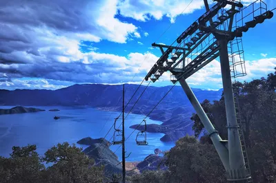 泸沽湖格姆女神山索道