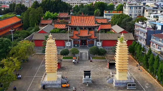 妙湛寺雙塔