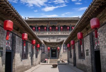 【金牌说】 乔家大院讲解 大咖讲师  1.5H VIP小团【[金牌导游讲师团]他们博古通今，幽默睿智，善于挖掘文物背后的故事，用有趣的方式带您领略明清风采；】