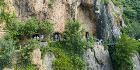 鳳冠山自然風景區