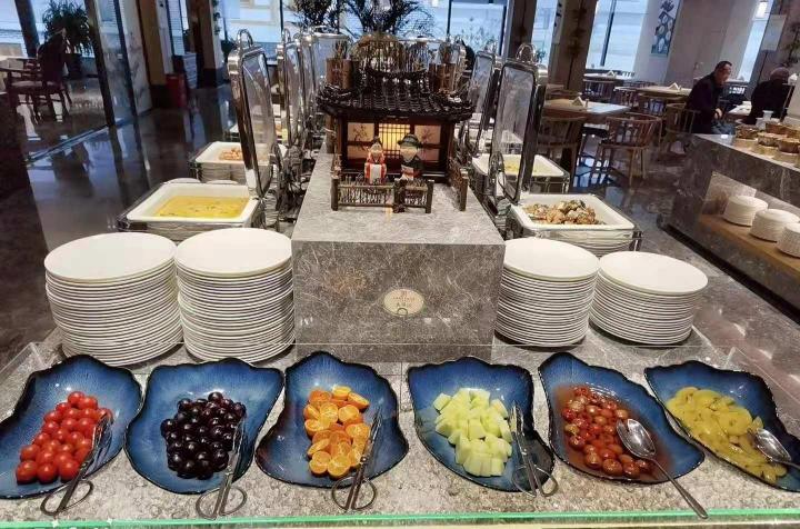 珲春民族花园国际酒店·二楼自助早餐厅餐厅图片