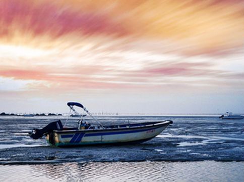 三娘湾，感受渔家风情，追逐白海豚