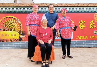 品陕西美食洛川火碗 体验诗情画意搬的黄龙瓦子街偏石村民宿