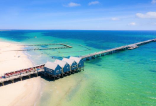 巴瑟尔顿栈桥景点图片