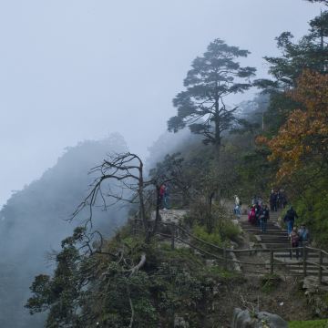 成都+丹巴+稻城+雅安17日16晚私家团
