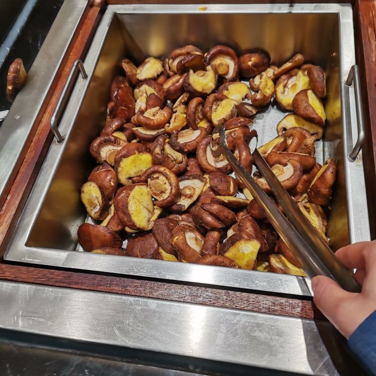 千纸鹤嫩汁烤肉(拜泉分店)