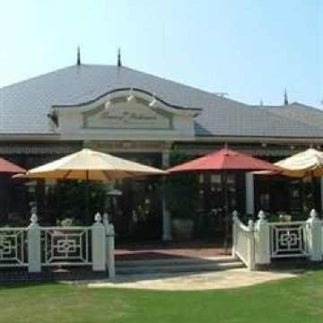 Tommy Bahama Restaurant & Bar