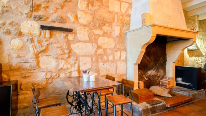 Les Doux Secrets d'Hélène餐厅图片