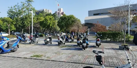 台灣公共資訊圖書館