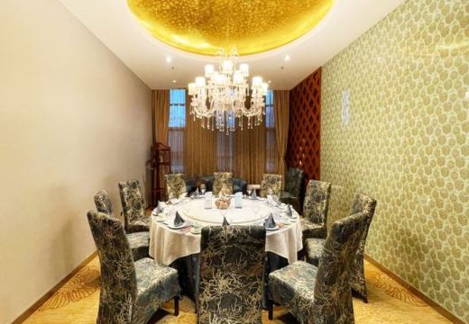 锦鹏生态酒店中餐厅