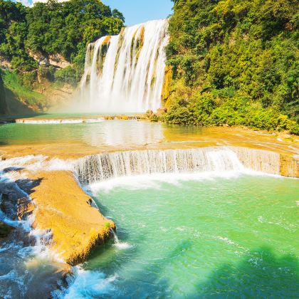 贵州贵阳+黄果树景区+荔波+西江千户苗寨3日2晚跟团游