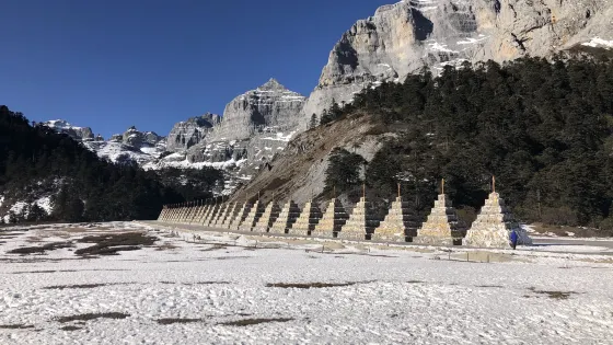 香巴拉天然佛塔
