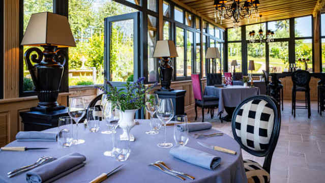 Domaine De Rymska餐厅图片