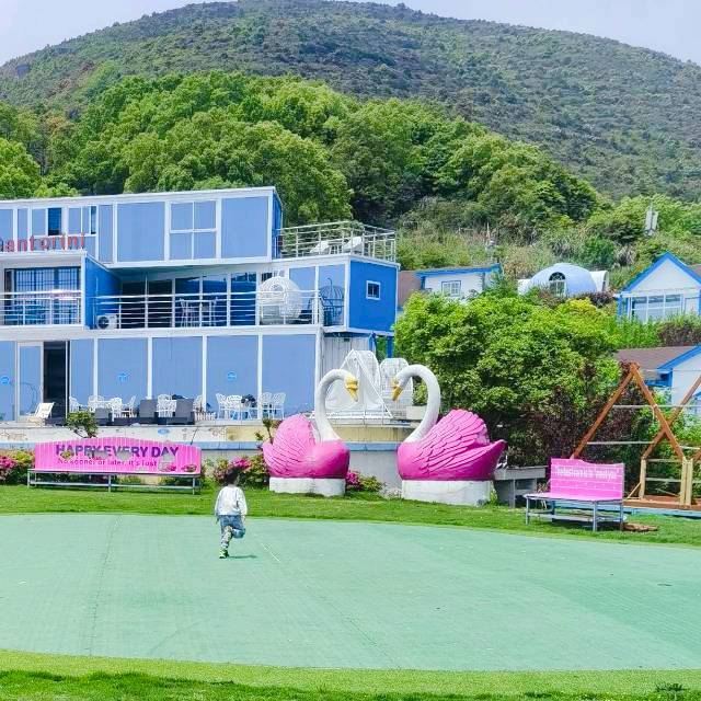 圣托里尼度假小镇