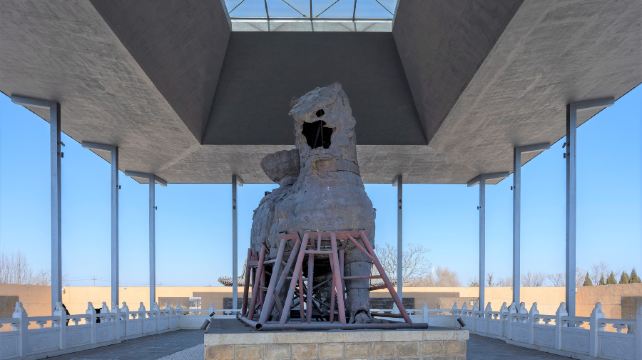 沧州铁狮与旧城遗址公园