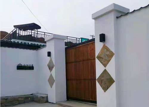 北京延庆永宁古城山田心居民宿,门前河水清澈见底,乡野浪漫幻想