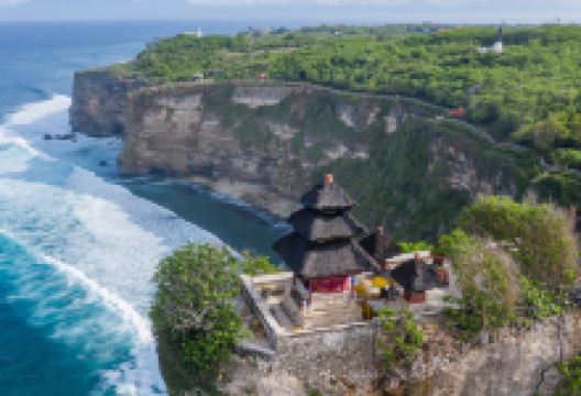 乌鲁瓦图寺景点图片