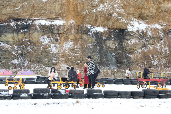 四川冬季滑雪必打卡——巴山大峡谷滑雪场,最新游玩攻略建议码住!