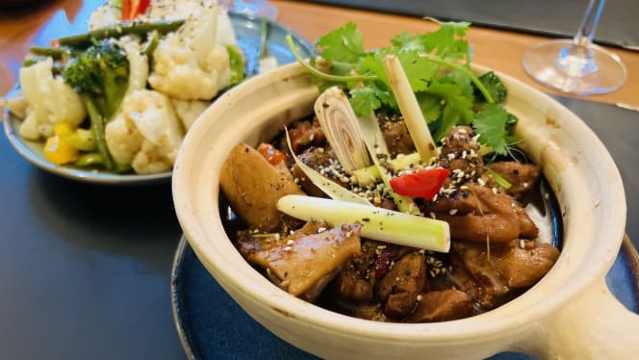 Hangs Vietnamese Restaurant