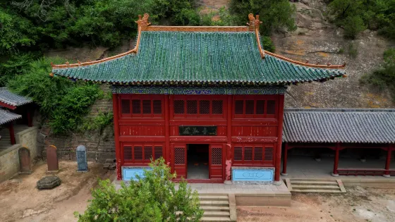 石泓寺石窟