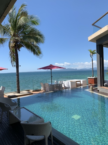 Kelapa Restaurant & Sky Lounge