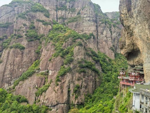 平和灵通山地质博物馆