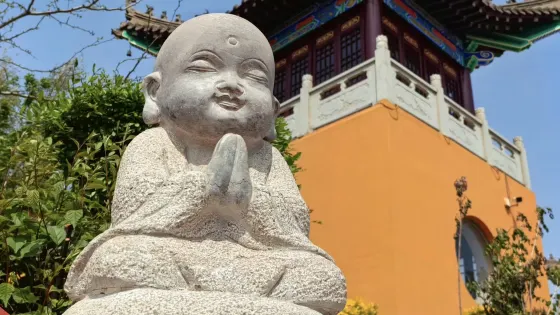 遼陽文聖區龍鳳寺