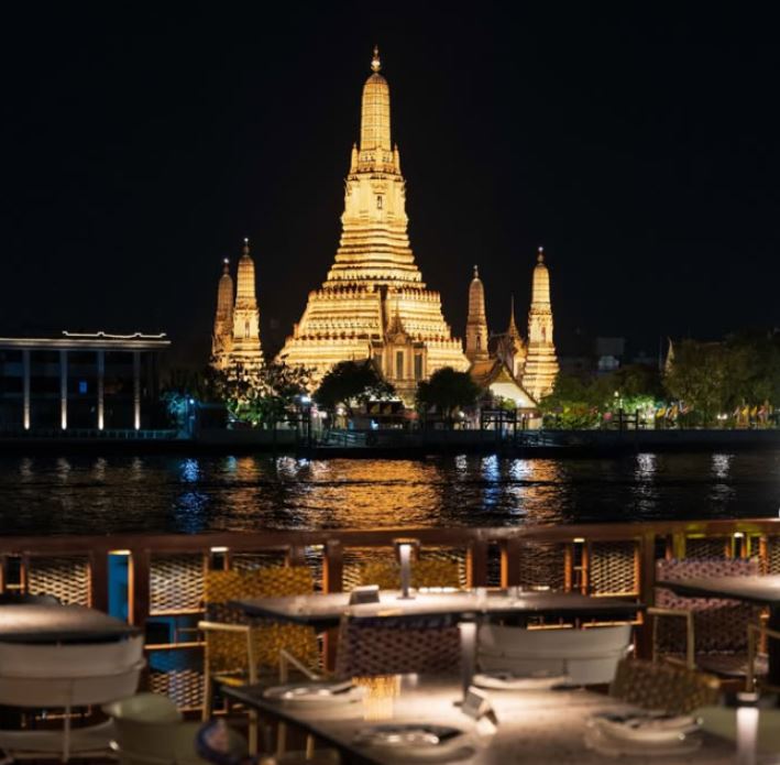 Supanniga Eating Room Tha Tien餐厅图片