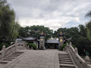 吴江公园，饭后漫步绕两圈