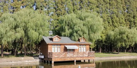 長江藥用植物園