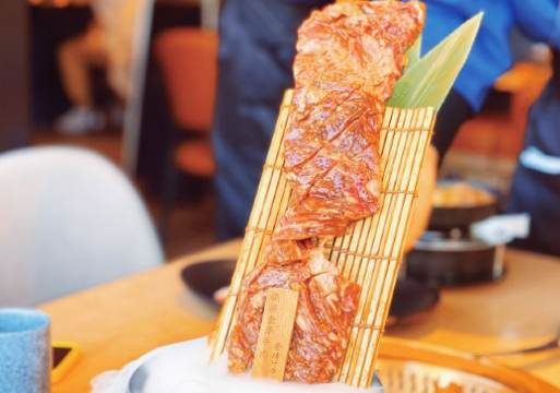 晓柒烧肉酒场(繁花里店)