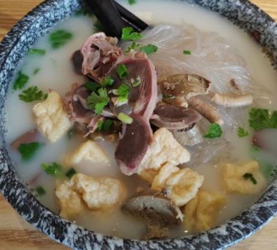 鸭品记老鸭汤鸭血粉丝(竹山路店)