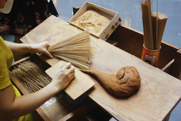 传承600年，匠心搓制小冈香，走进世界华人香都，感受岁月宁静