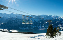 Niederhornbahn AG Beatenbucht - Beatenberg - Niederhorn餐厅图片