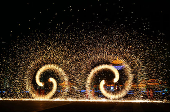 中秋度假好去处!登山露营、赏灯夜游...安排!